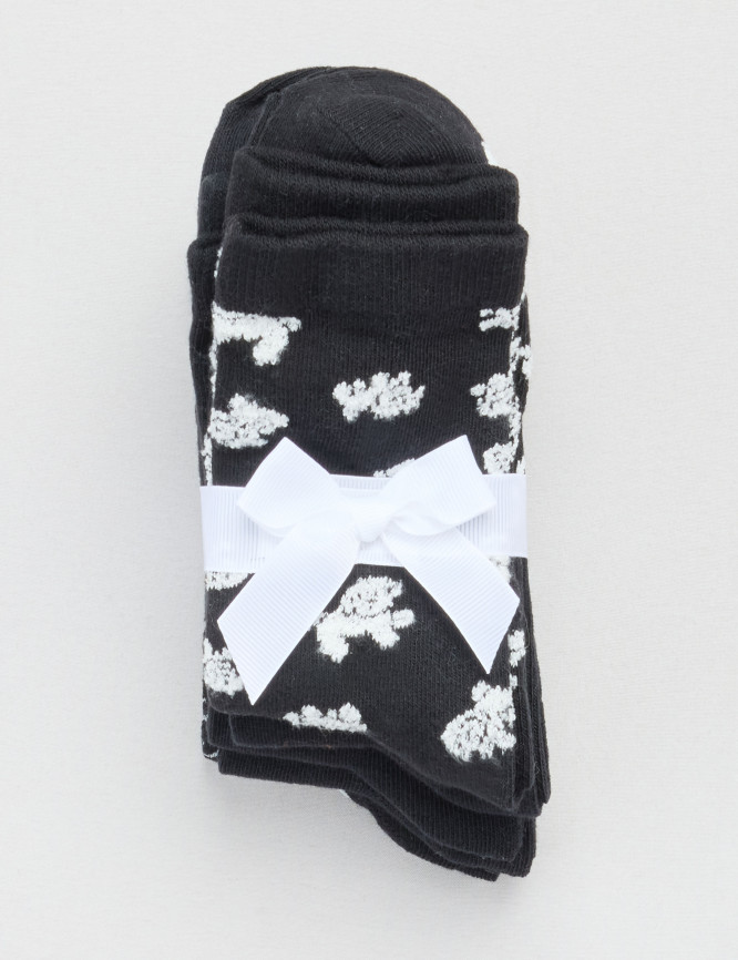 Laid Goods Front View