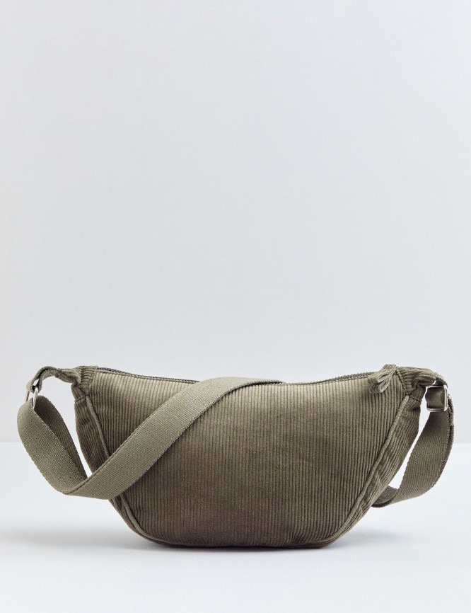 Laid Goods Front View