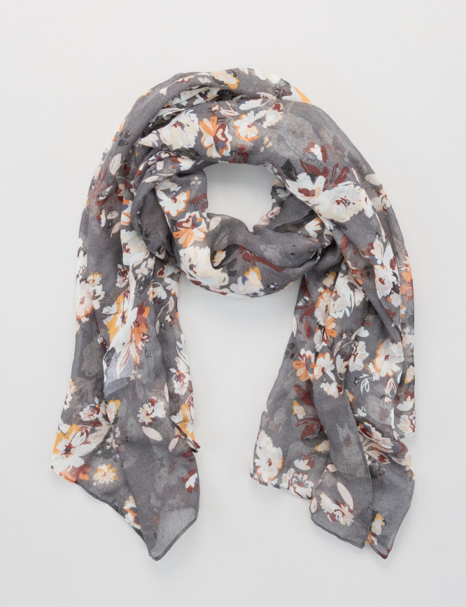 Laid Goods Front View