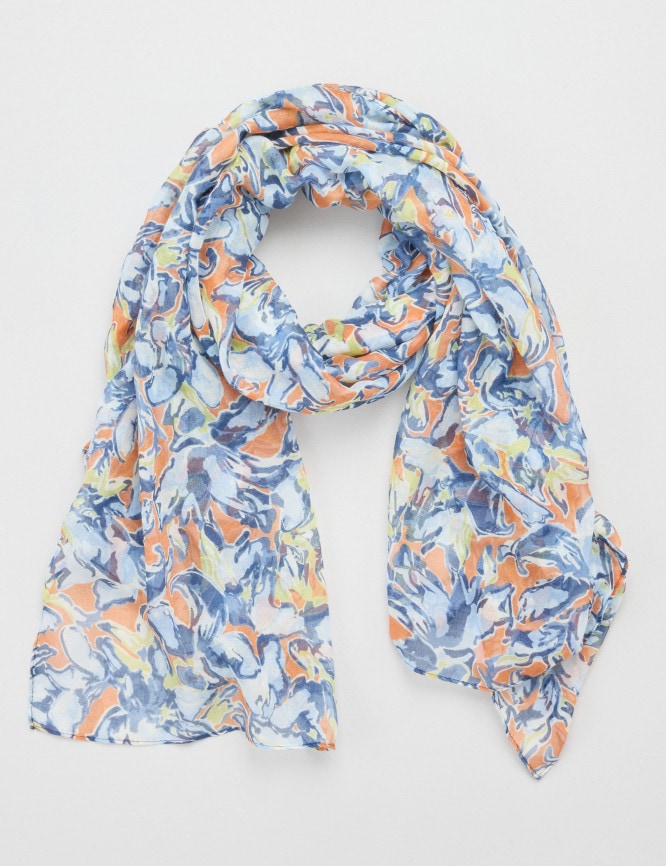 Laid Goods Front View