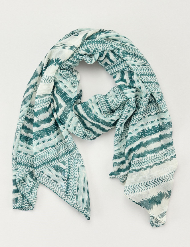 Laid Goods Front View