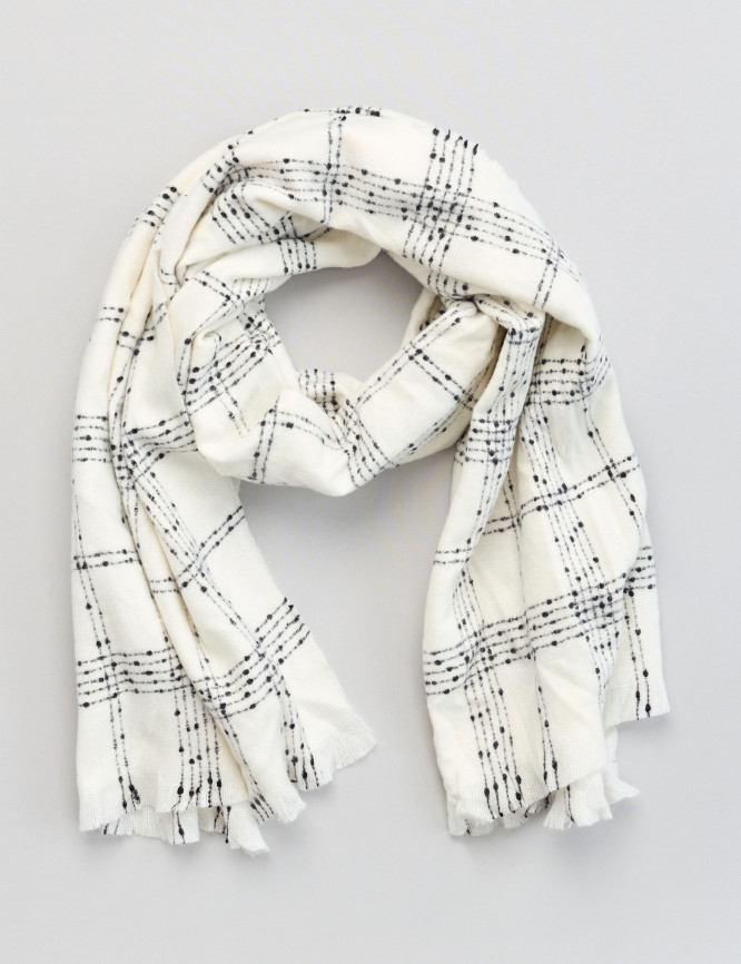 Laid Goods Front View