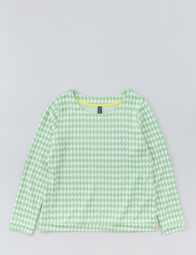 Laid Goods Front View