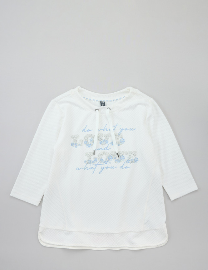 Laid Goods Front View