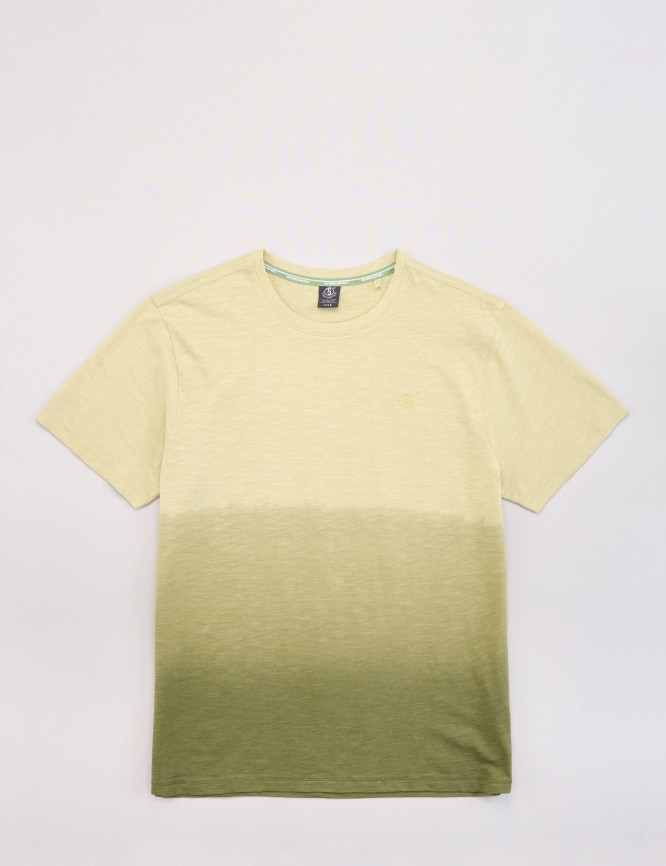 Laid Goods Front View