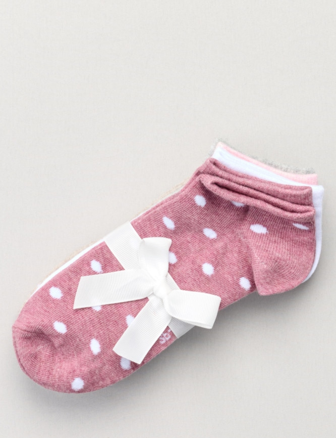 Laid Goods Front View