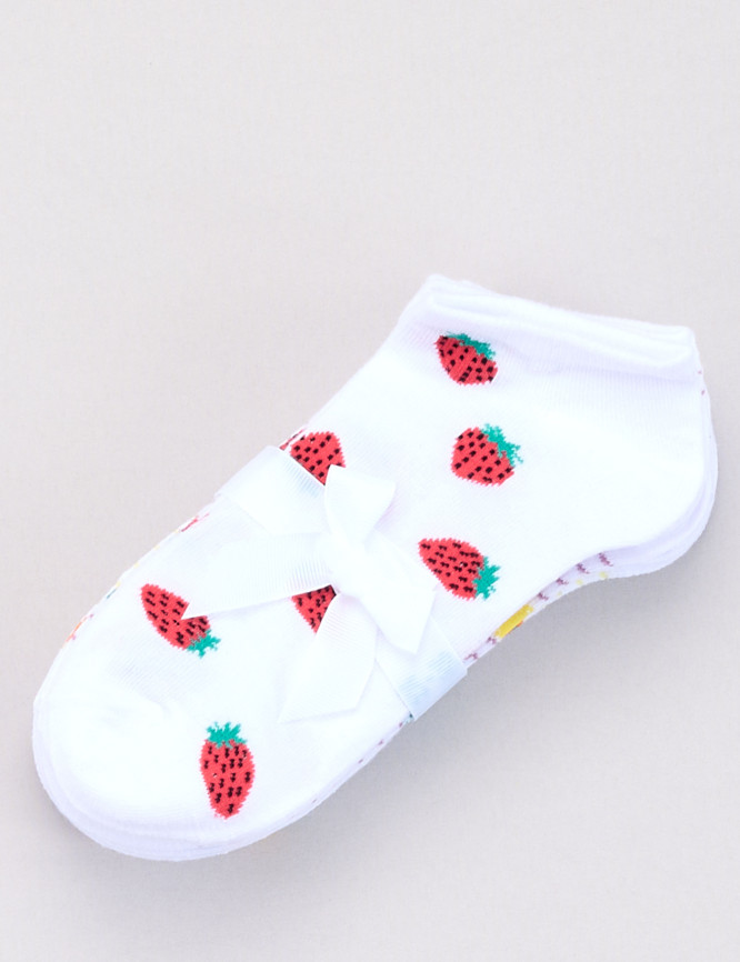 Laid Goods Front View