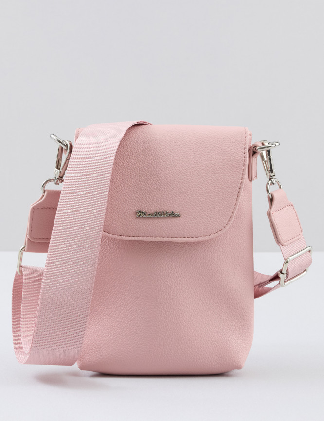 Laid Goods Front View