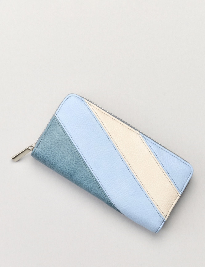 Laid Goods Front View