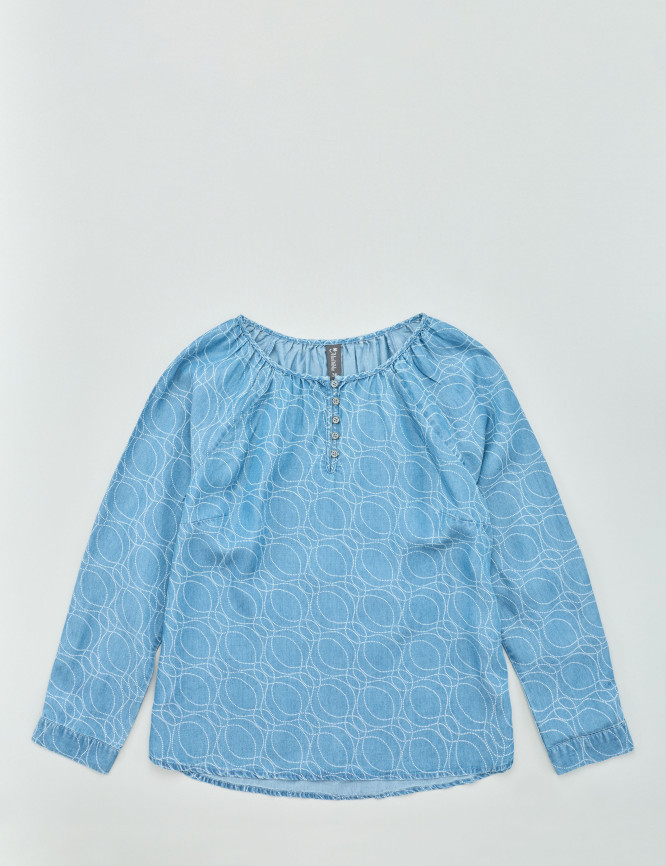 Laid Goods Front View