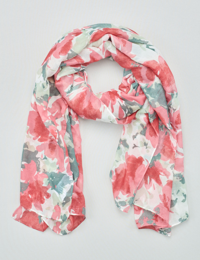 Laid Goods Front View