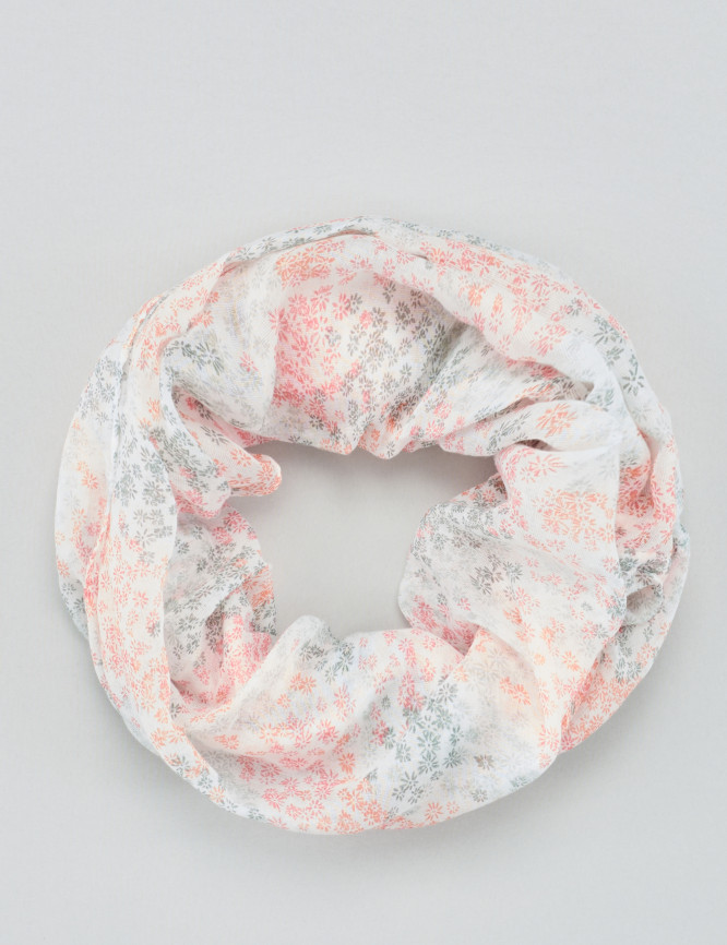 Laid Goods Front View