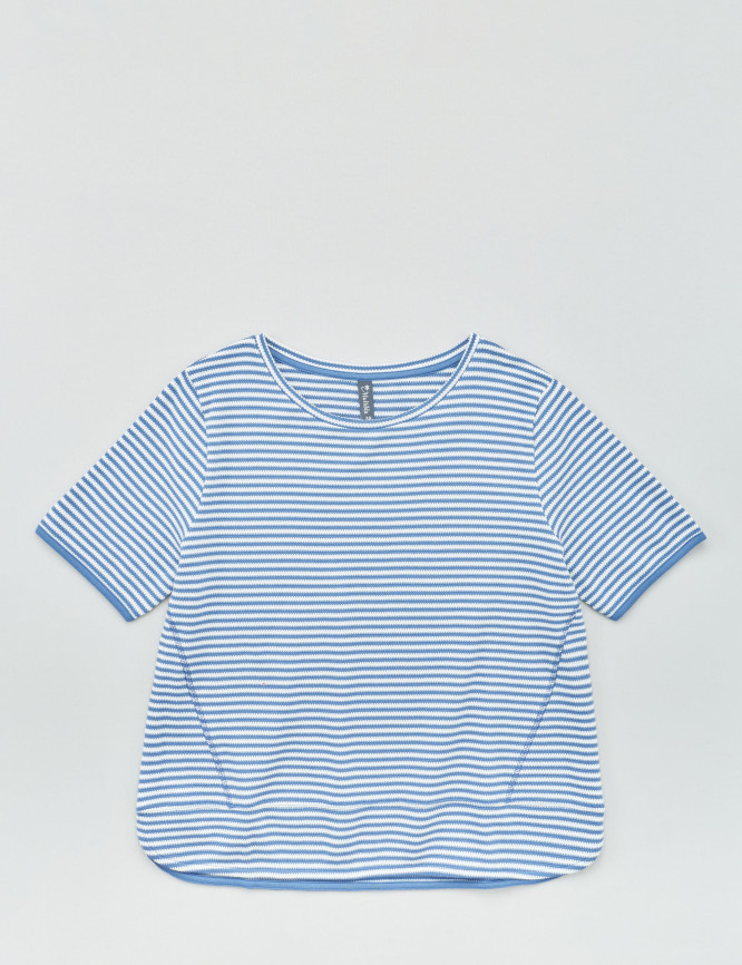 Laid Goods Front View