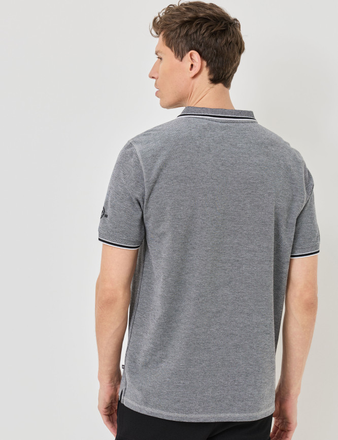Model Back View