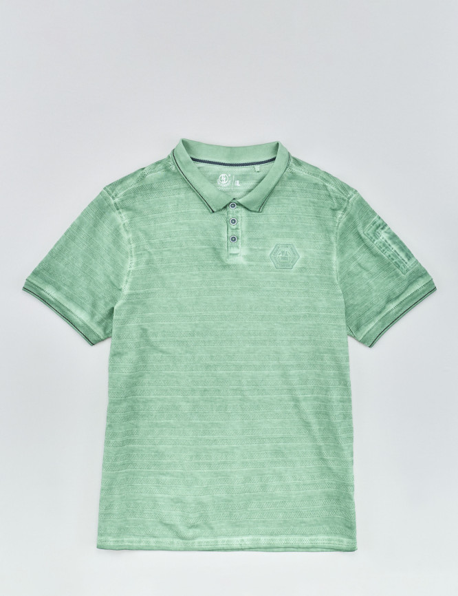 Laid Goods Front View