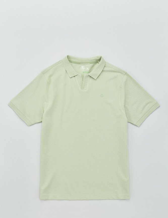 Laid Goods Front View