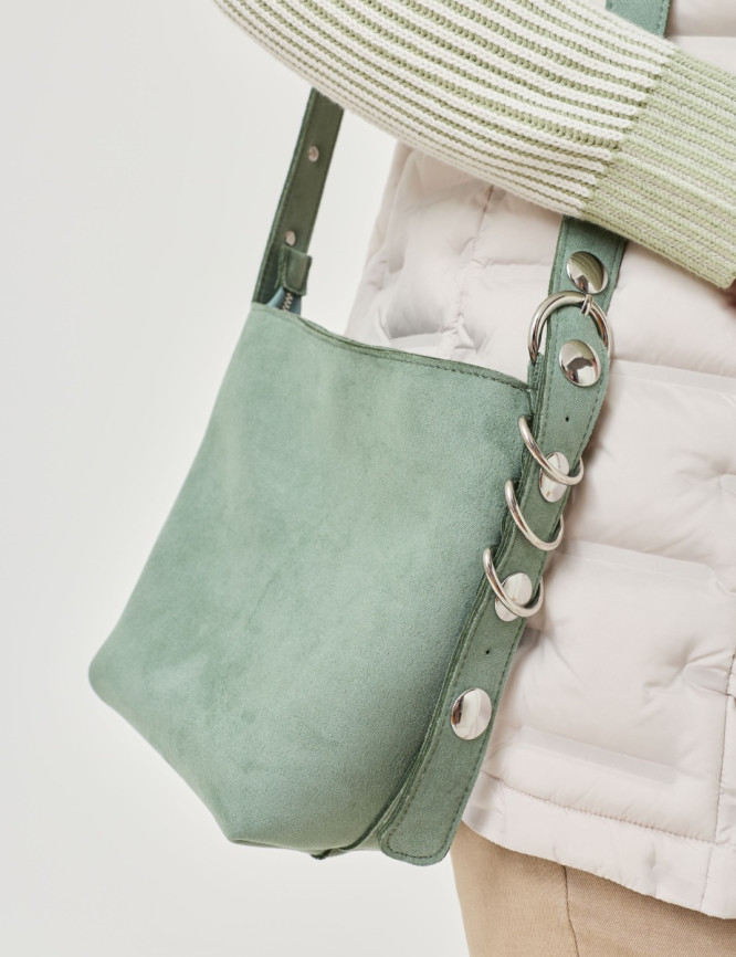 Borsa di medie dimensioni in similpelle