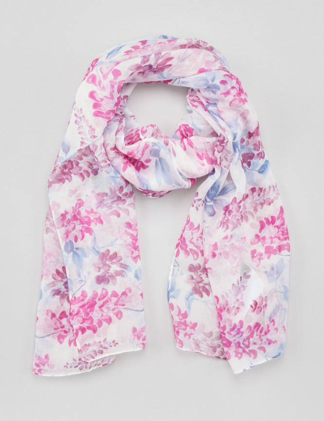 Laid Goods Front View