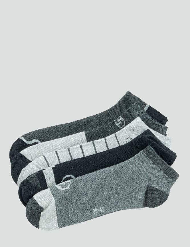 Laid Goods Front View