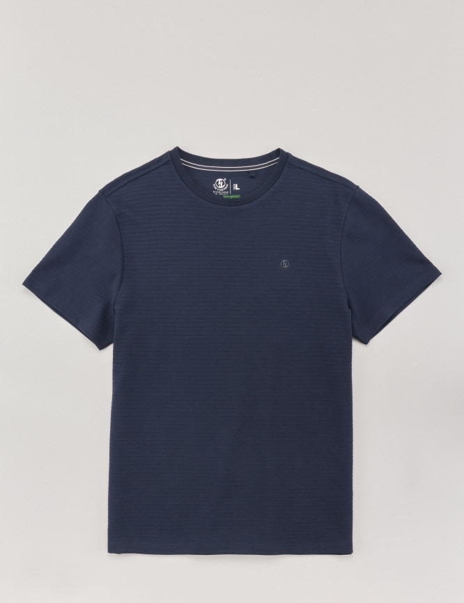 Laid Goods Front View