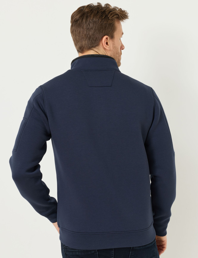 Model Back View