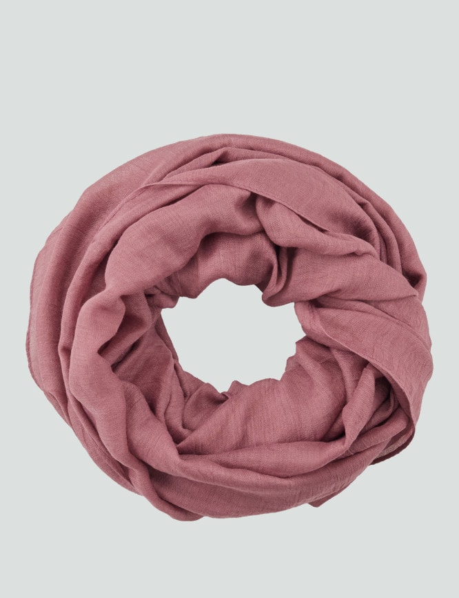 Laid Goods Front View