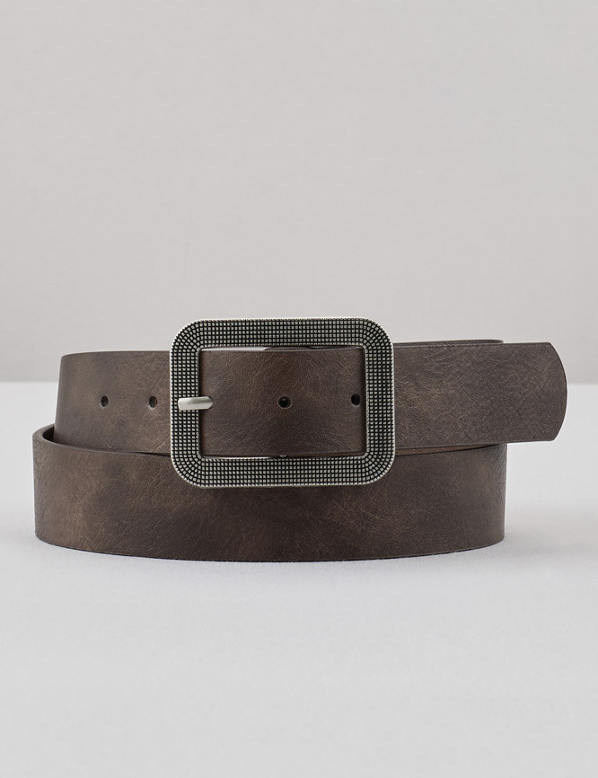 Laid Goods Front View