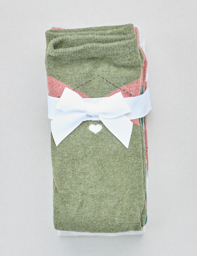 Laid Goods Front View