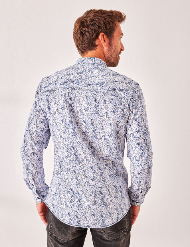 Model Back View