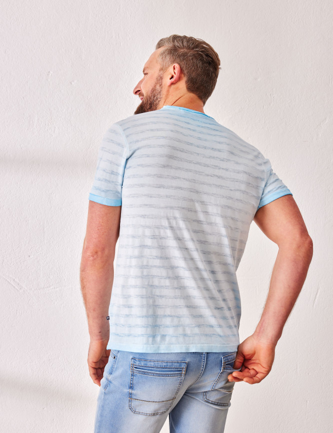 Model Back View