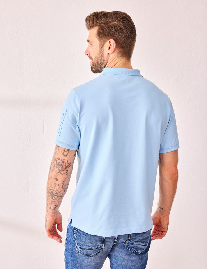 Model Back View