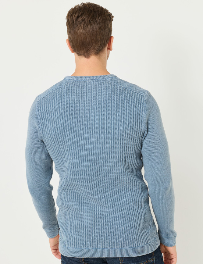 Model Back View